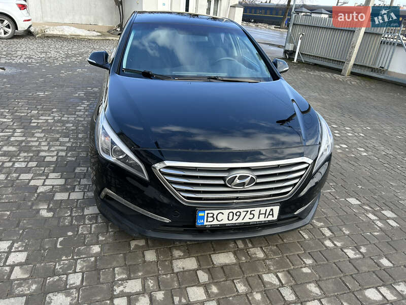 Седан Hyundai Sonata 2016 в Дрогобыче