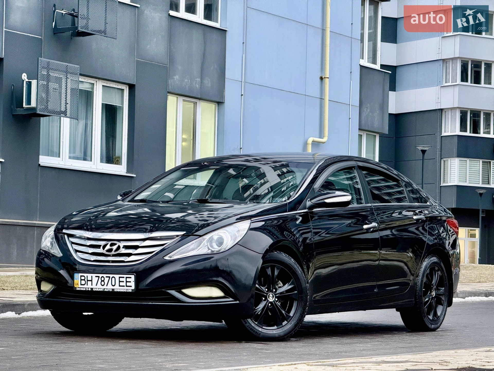 2010 Hyundai Sonata - мініатюра 11