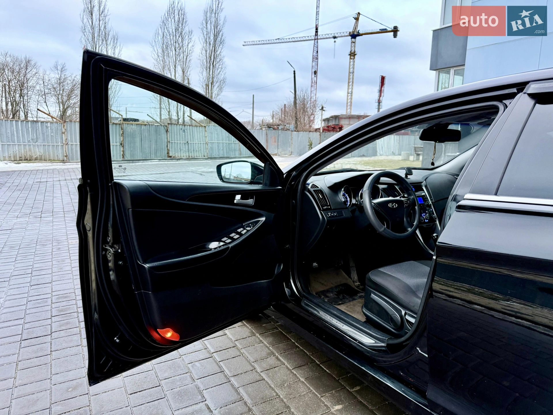 2010 Hyundai Sonata - мініатюра 31