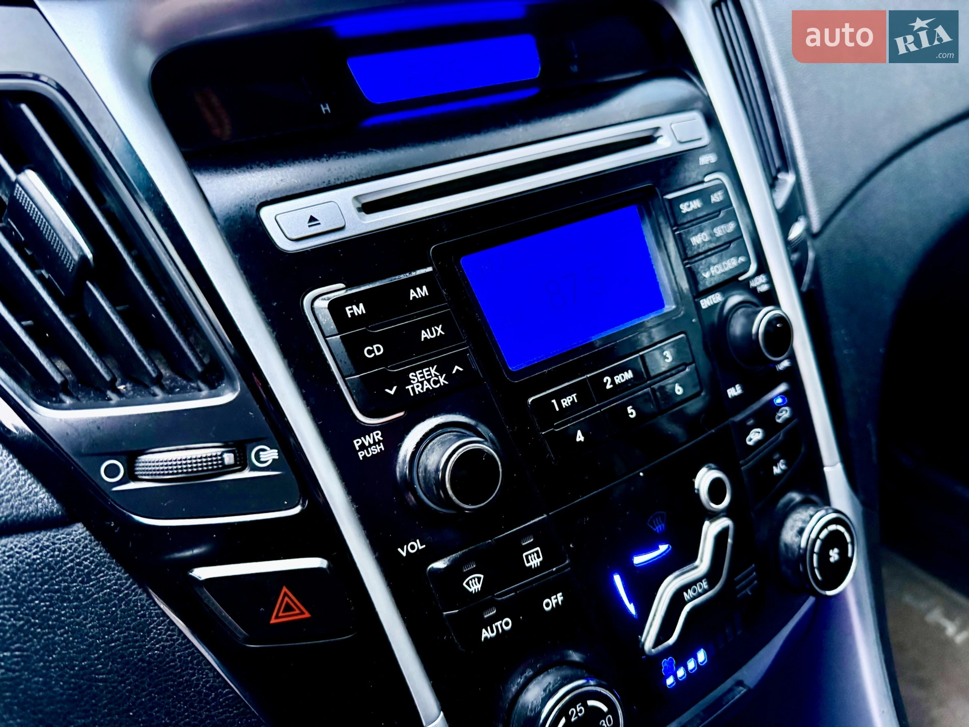 2010 Hyundai Sonata - мініатюра 45