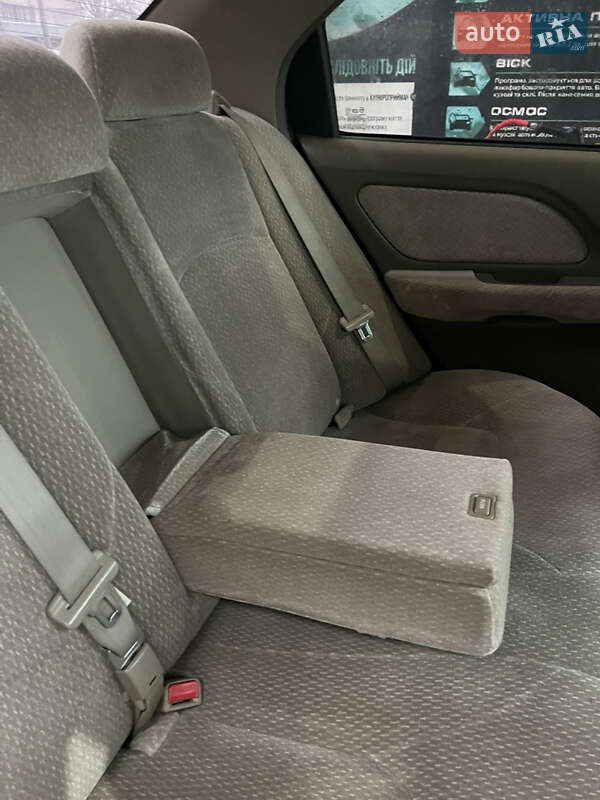 Седан Hyundai Sonata 2004 в Николаеве