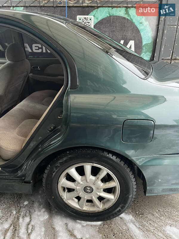 Седан Hyundai Sonata 2004 в Николаеве