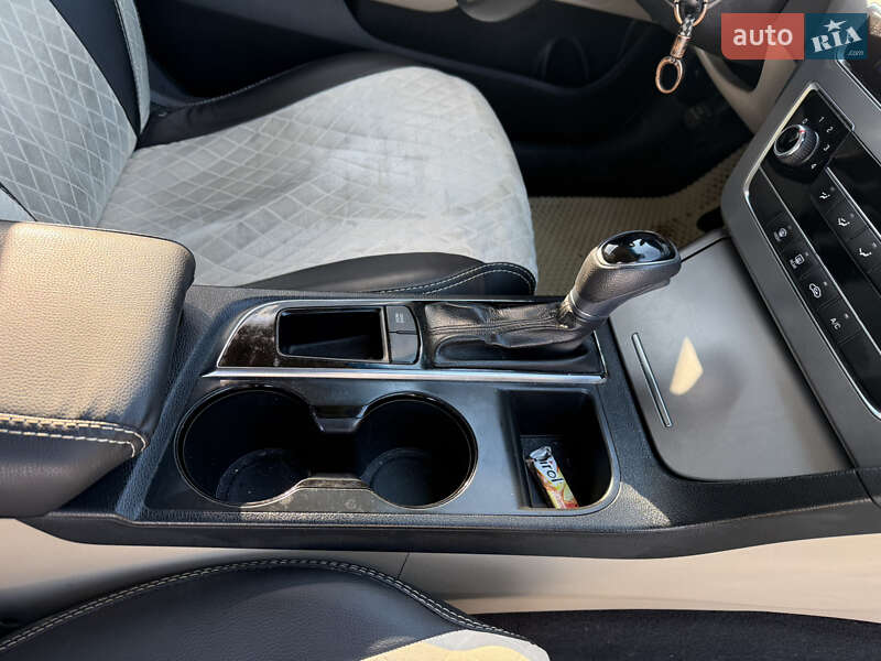 Седан Hyundai Sonata 2016 в Києві