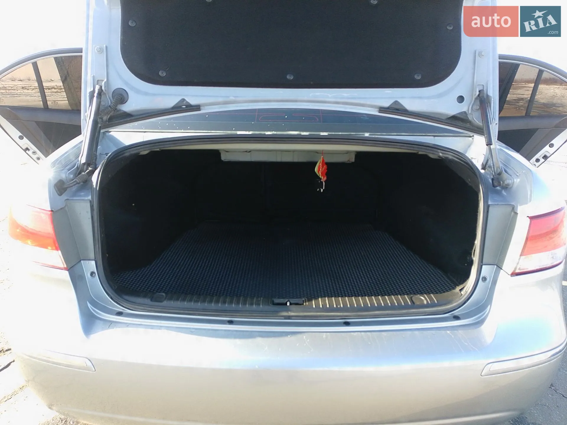 2010 Hyundai Sonata - мініатюра 26