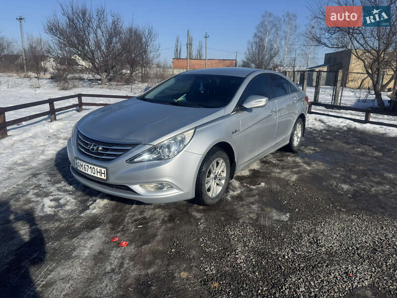 Hyundai Sonata 2012