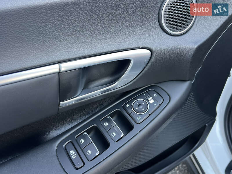 Седан Hyundai Sonata 2019 в Киеве