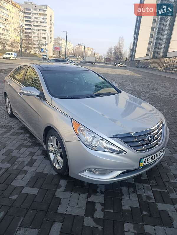 Седан Hyundai Sonata 2013 в Днепре фото Седан Hyundai Sonata 2013 в Днепре