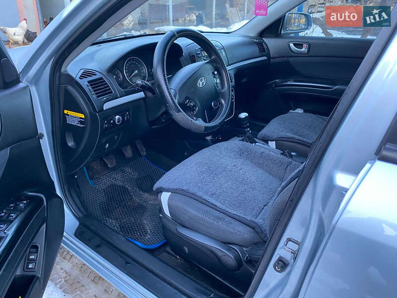 Седан Hyundai Sonata 2007 в Захарьевке