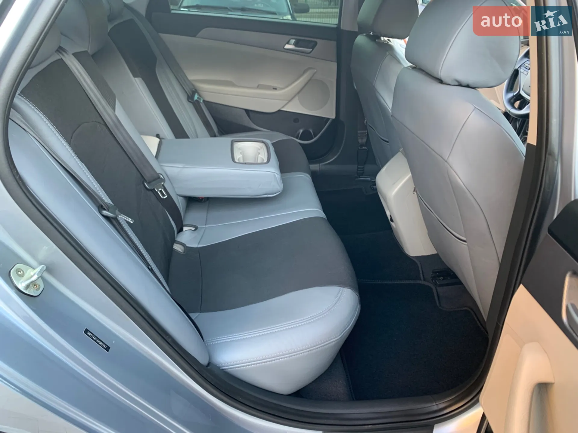 2015 Hyundai Sonata - мініатюра 31