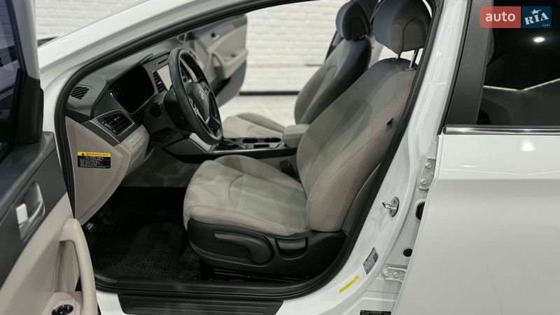 Седан Hyundai Sonata 2016 в Подольске