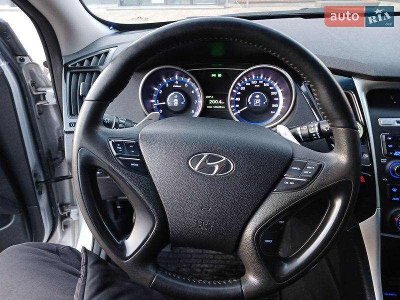 Седан Hyundai Sonata 2011 в Кременчуге