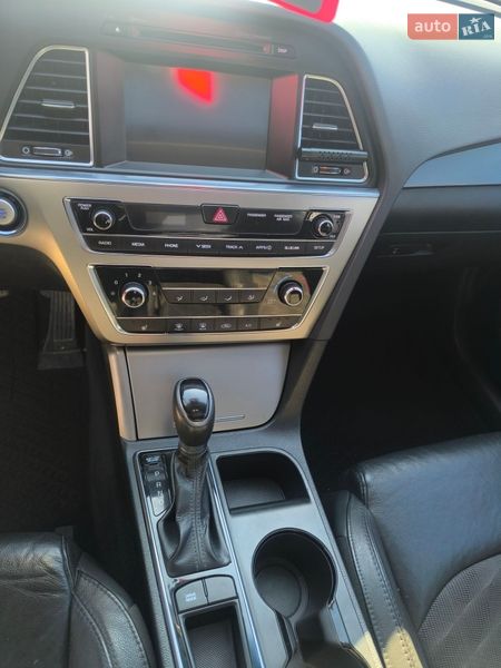 Седан Hyundai Sonata 2016 в Перечине