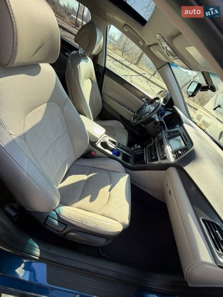 Седан Hyundai Sonata 2016 в Киеве
