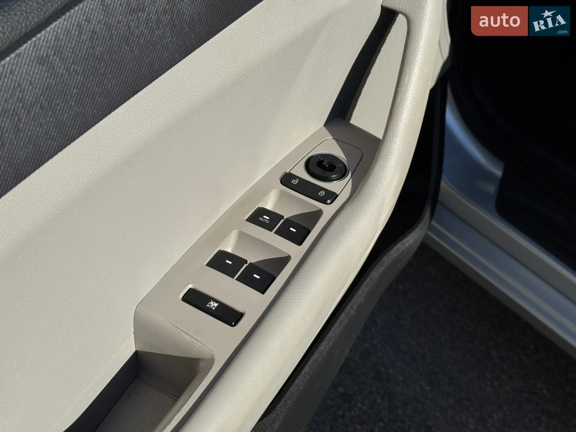 2016 Hyundai Sonata - мініатюра 9