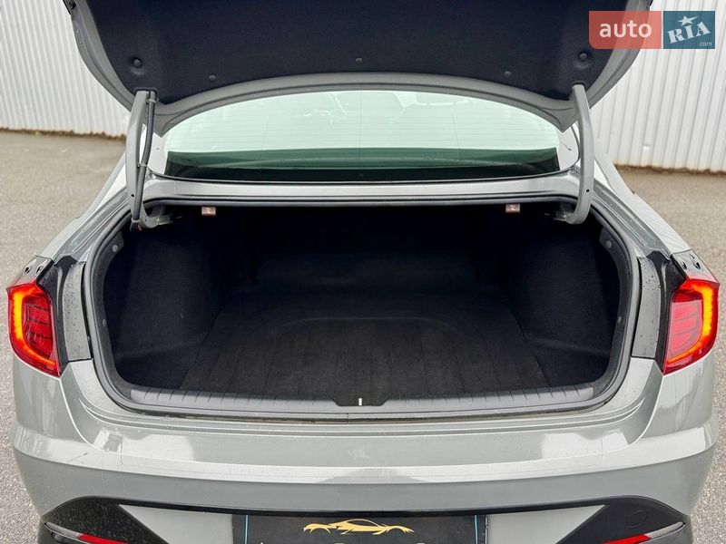 Седан Hyundai Sonata 2022 в Киеве
