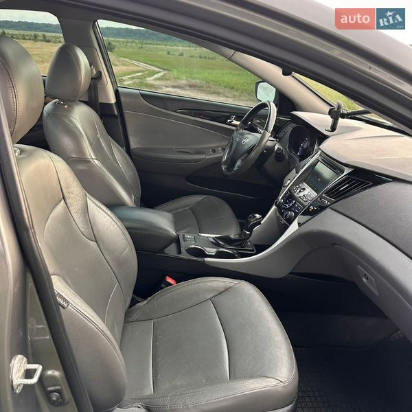 Седан Hyundai Sonata 2012 в Бердичеве