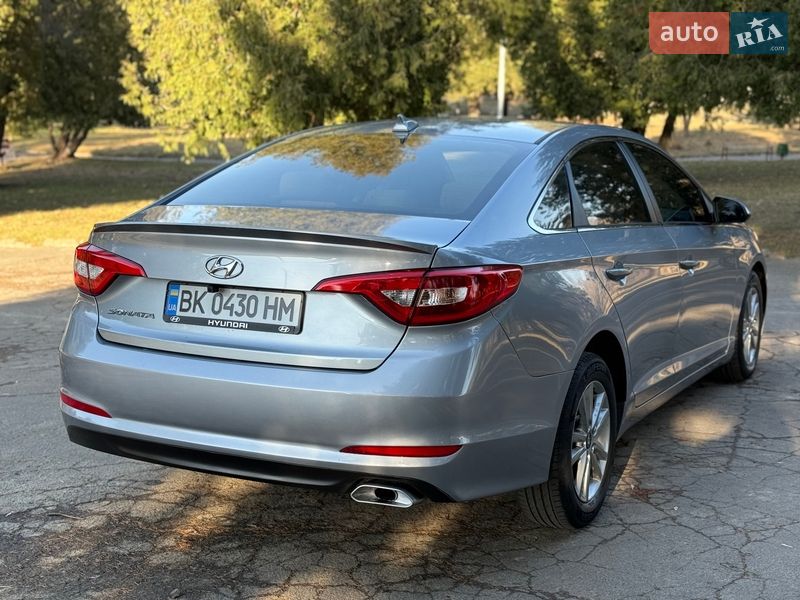 Седан Hyundai Sonata 2016 в Ровно