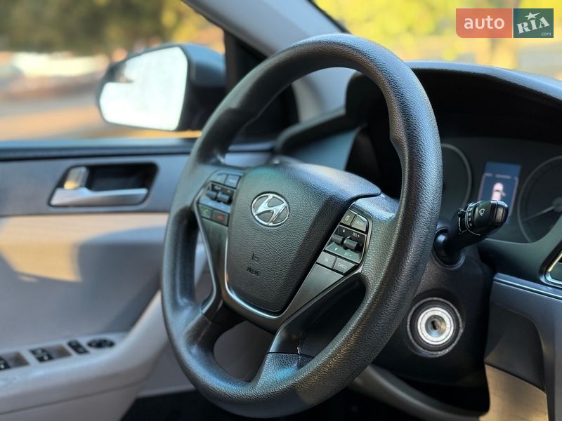 Седан Hyundai Sonata 2016 в Ровно