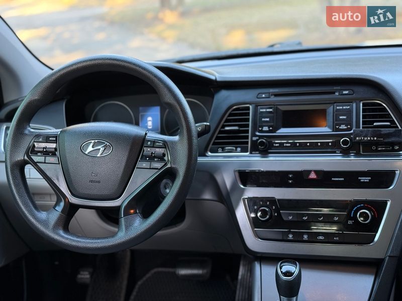 Седан Hyundai Sonata 2016 в Ровно