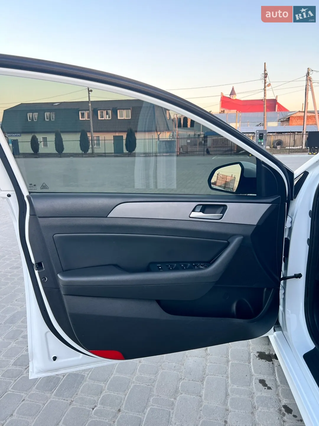 2017 Hyundai Sonata - мініатюра 21