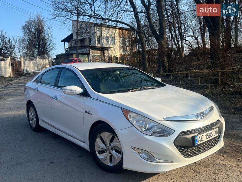 Hyundai Sonata 2013