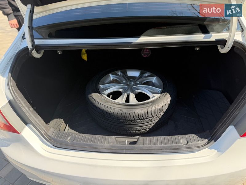 Седан Hyundai Sonata 2011 в Одессе фото 24 Седан Hyundai Sonata 2011 в Одессе