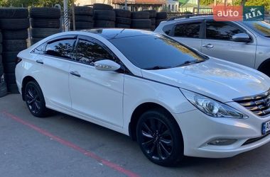 Седан Hyundai Sonata 2011 в Кривому Розі