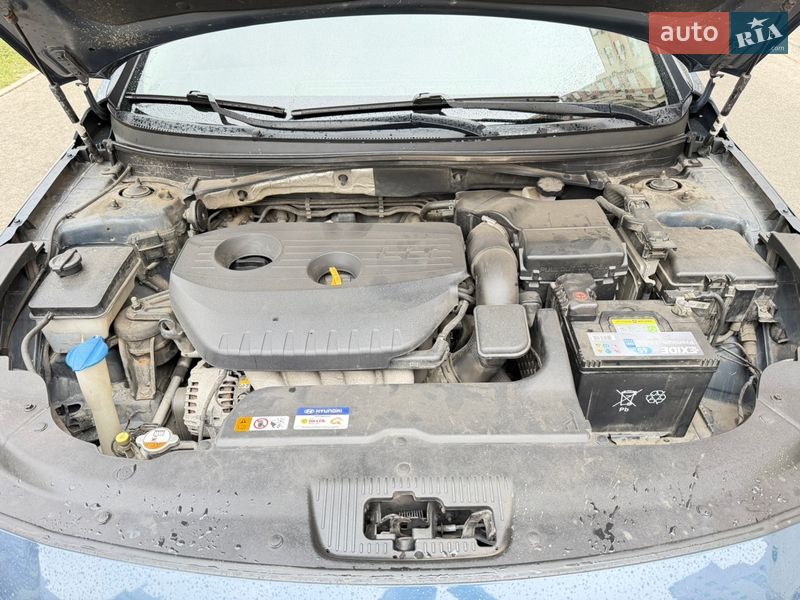Седан Hyundai Sonata 2016 в Софиевской Борщаговке