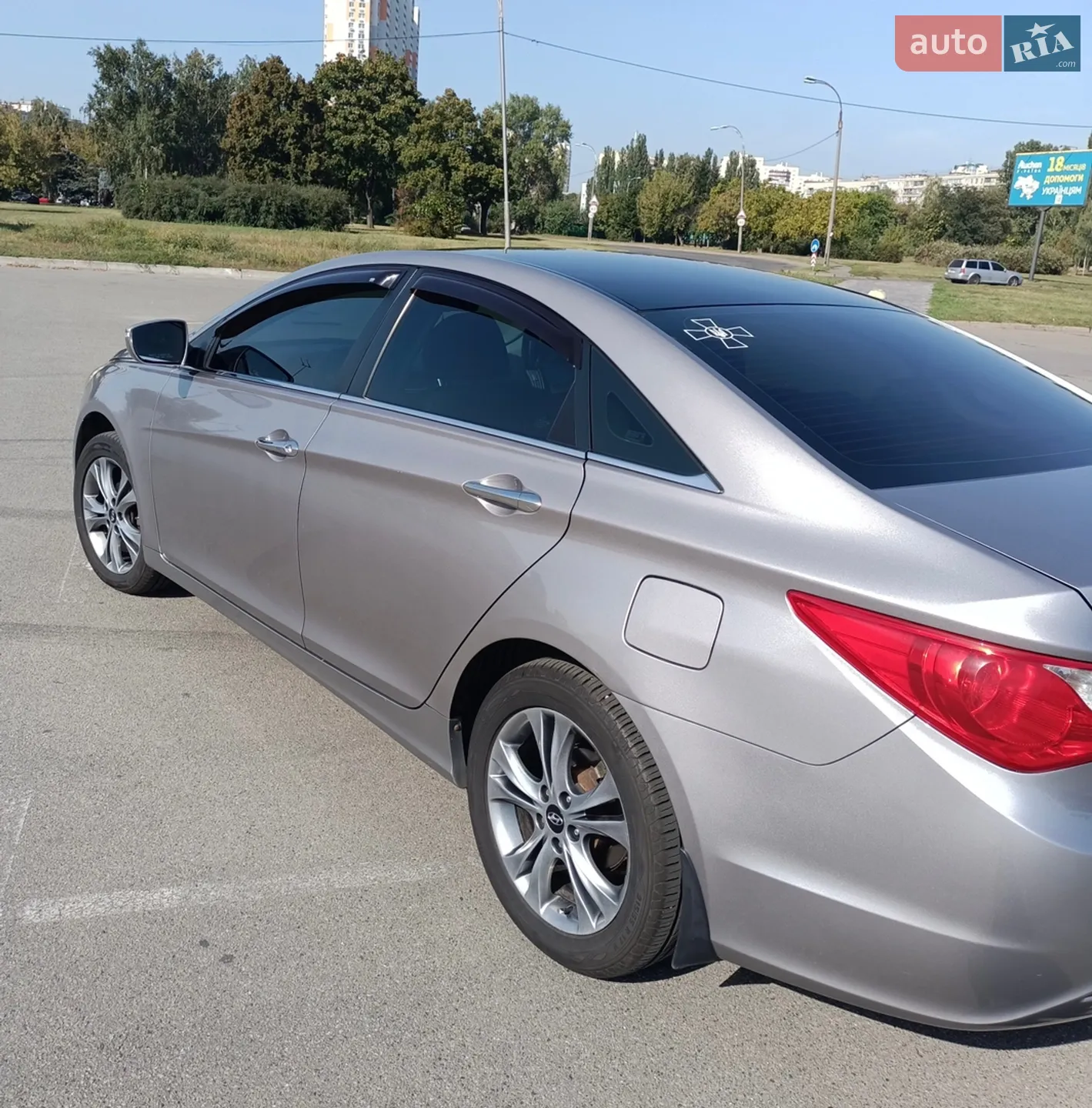 2010 Hyundai Sonata - мініатюра 2