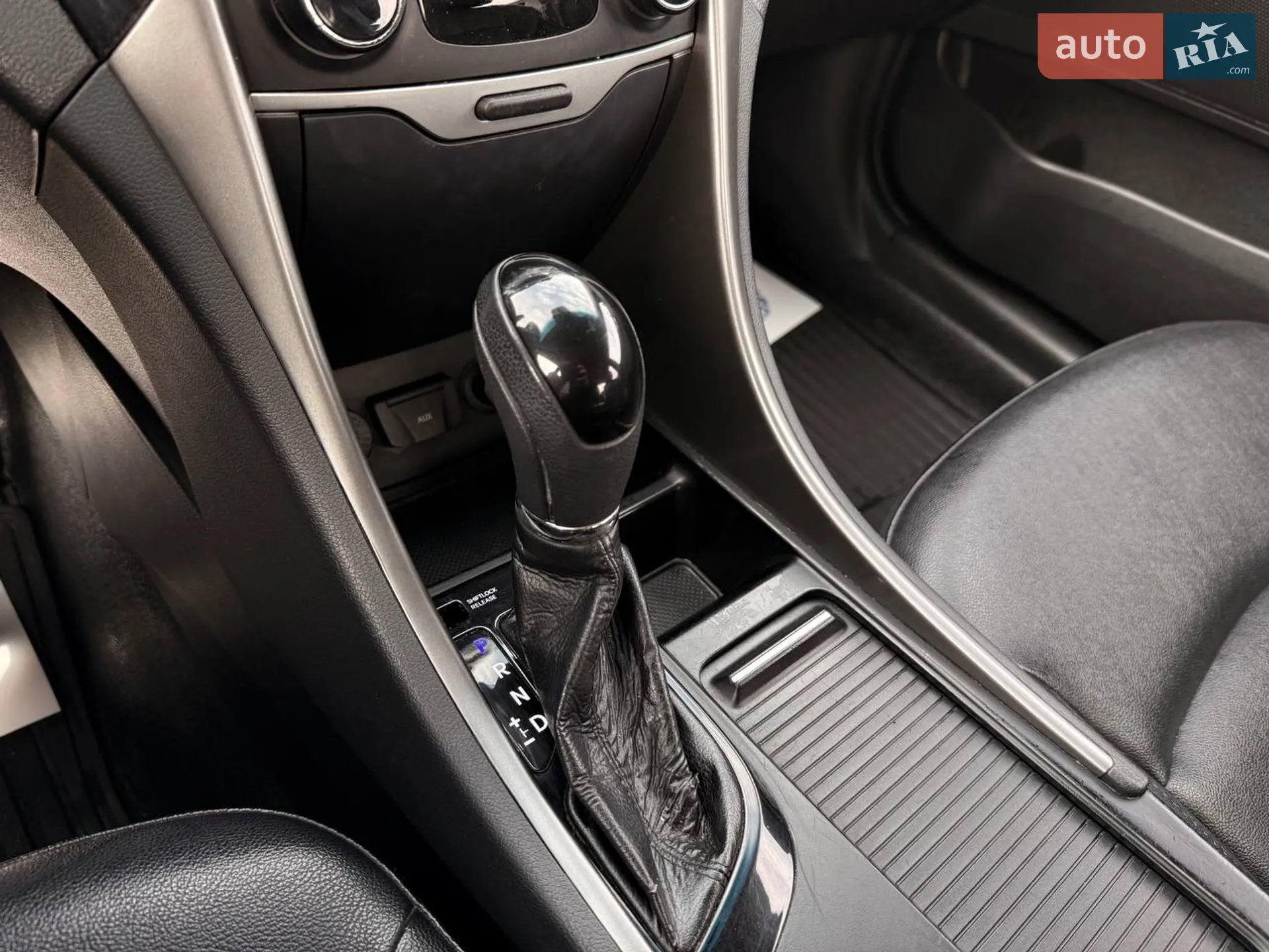 2012 Hyundai Sonata - мініатюра 13