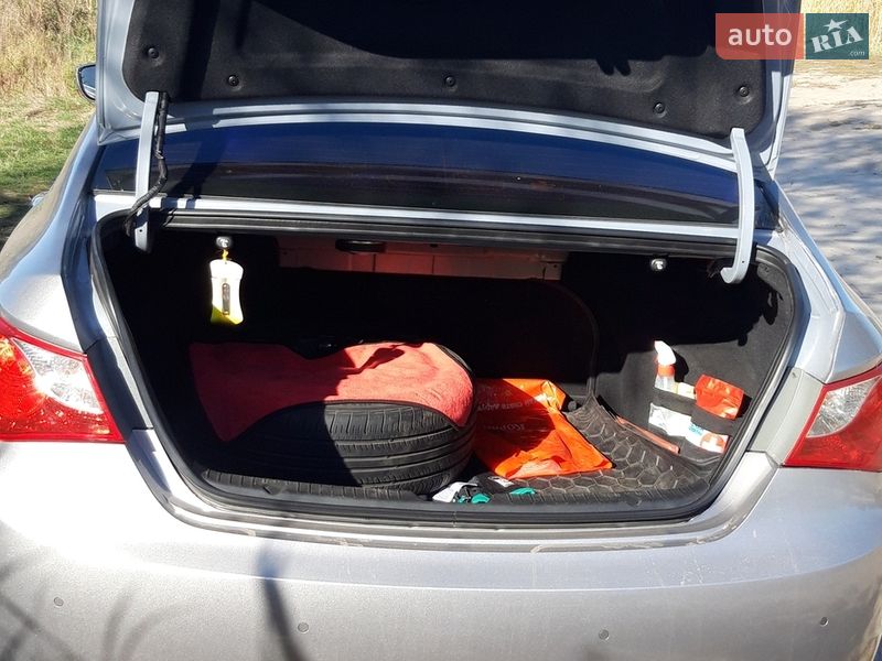 Седан Hyundai Sonata 2010 в Ромнах фото 19 Седан Hyundai Sonata 2010 в Ромнах