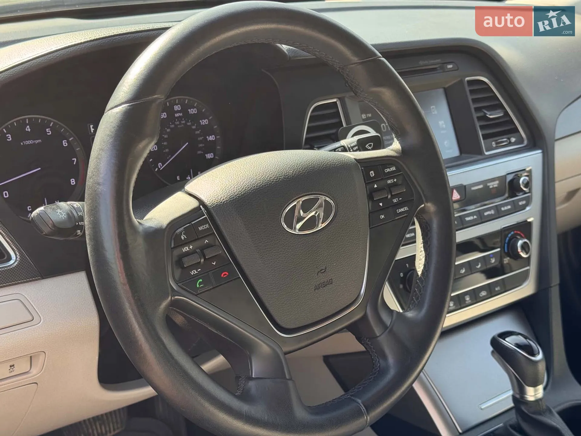 2017 Hyundai Sonata - мініатюра 21