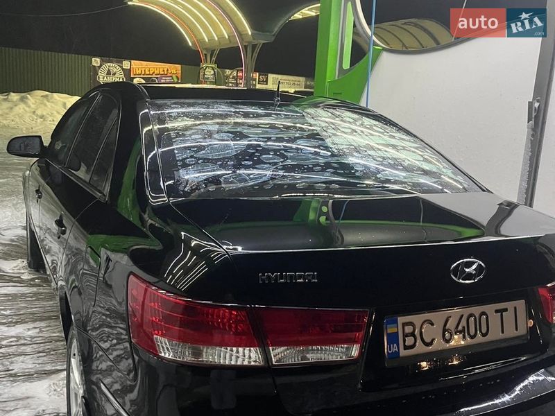 Hyundai Sonata 2009