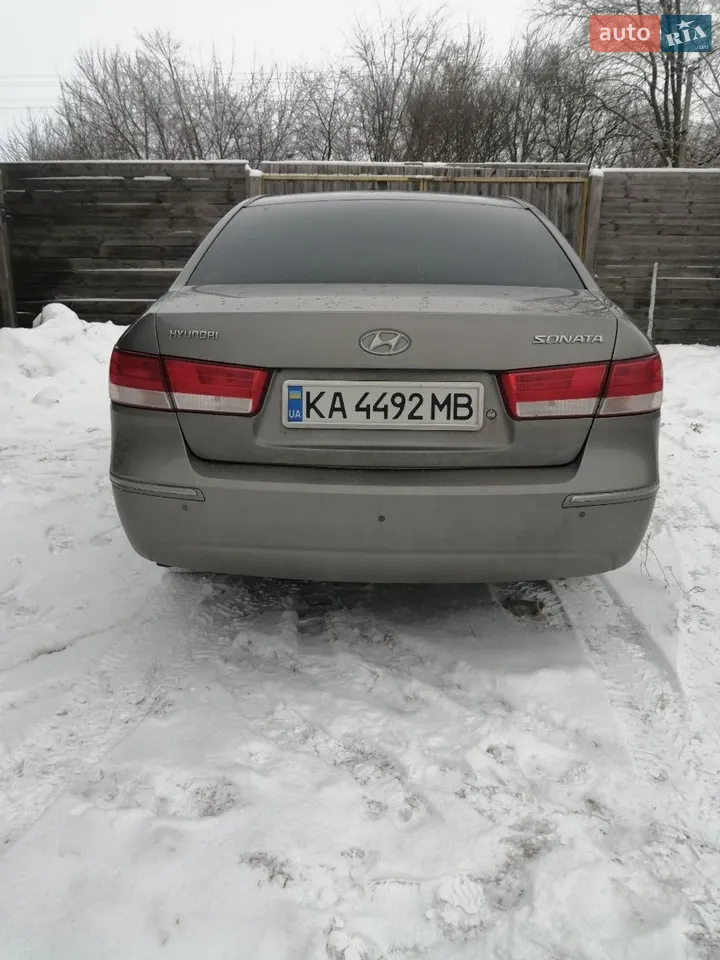 2010 Hyundai Sonata - мініатюра 26