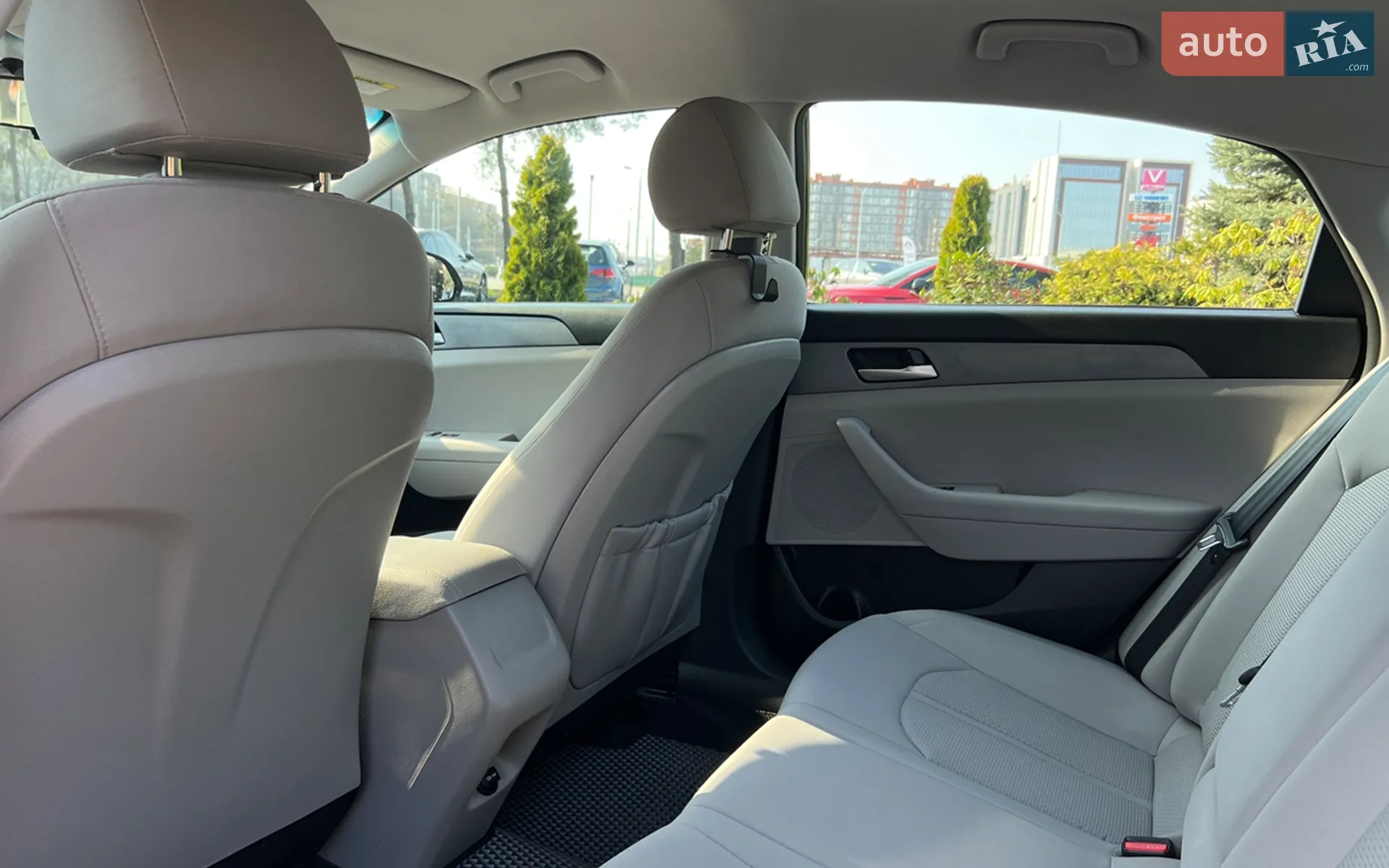 2017 Hyundai Sonata - мініатюра 22