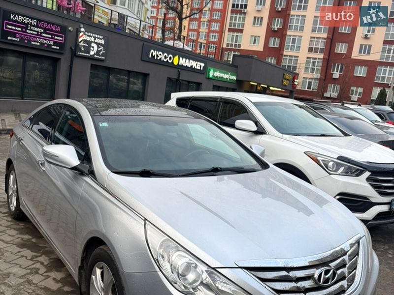 Седан Hyundai Sonata 2010 в Ирпене