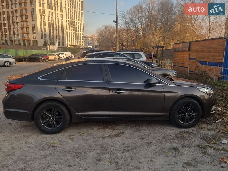 Седан Hyundai Sonata 2015 в Киеве