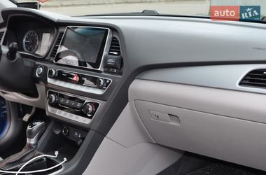 Седан Hyundai Sonata 2017 в Одессе