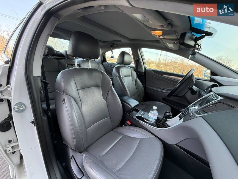 Седан Hyundai Sonata 2013 в Стрые фото 27 Седан Hyundai Sonata 2013 в Стрые