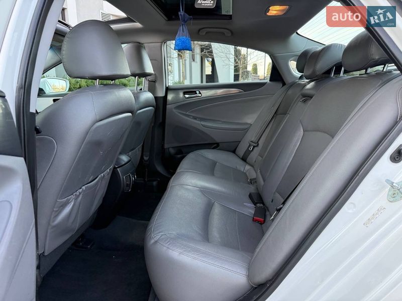 Седан Hyundai Sonata 2013 в Стрые фото 43 Седан Hyundai Sonata 2013 в Стрые