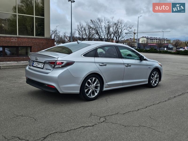 Седан Hyundai Sonata 2015 в Киеве фото 10 Седан Hyundai Sonata 2015 в Киеве
