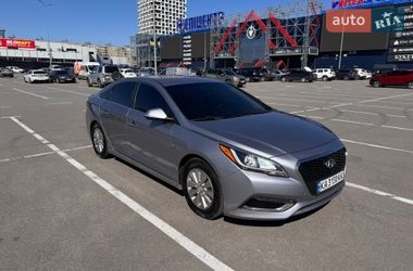 Седан Hyundai Sonata 2016 в Киеве