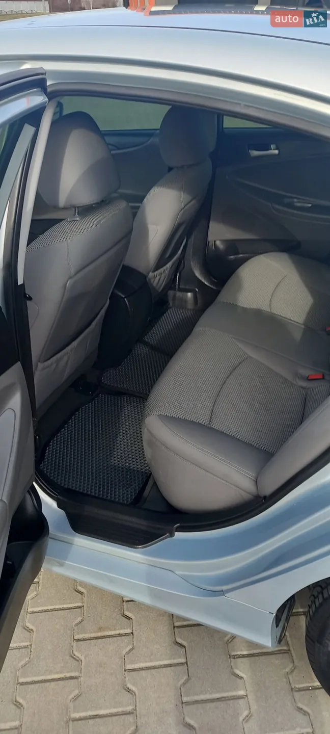 2011 Hyundai Sonata - мініатюра 8