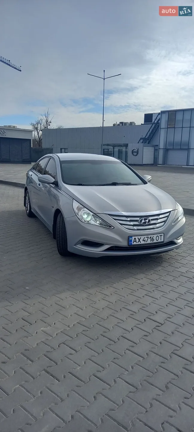 2011 Hyundai Sonata - мініатюра 13