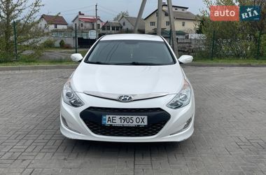 Седан Hyundai Sonata 2013 в Новомосковске