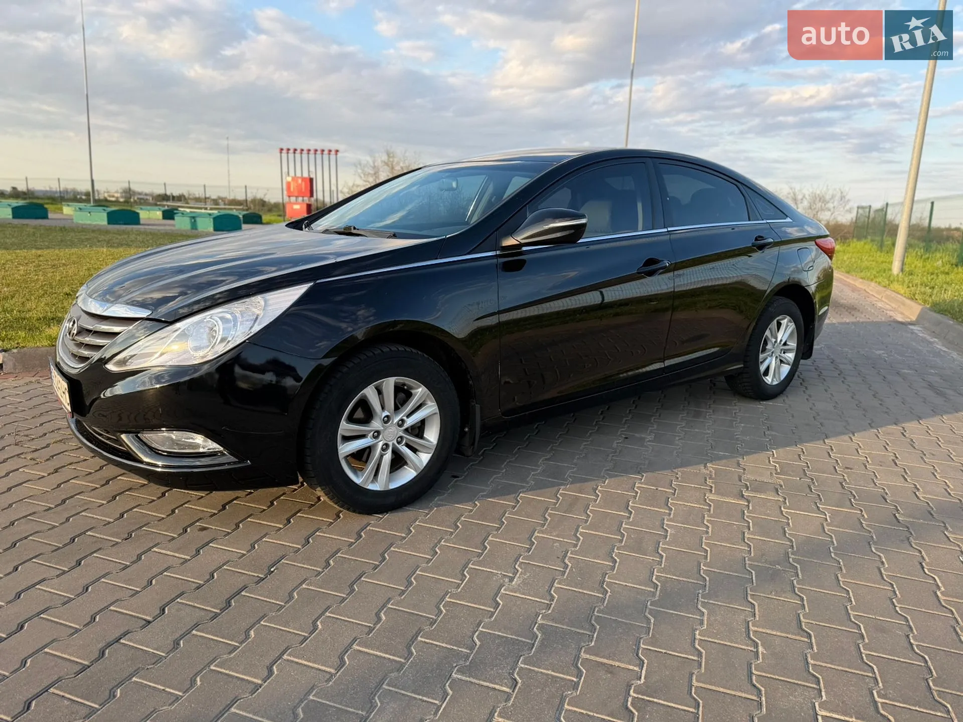 2011 Hyundai Sonata - мініатюра 4