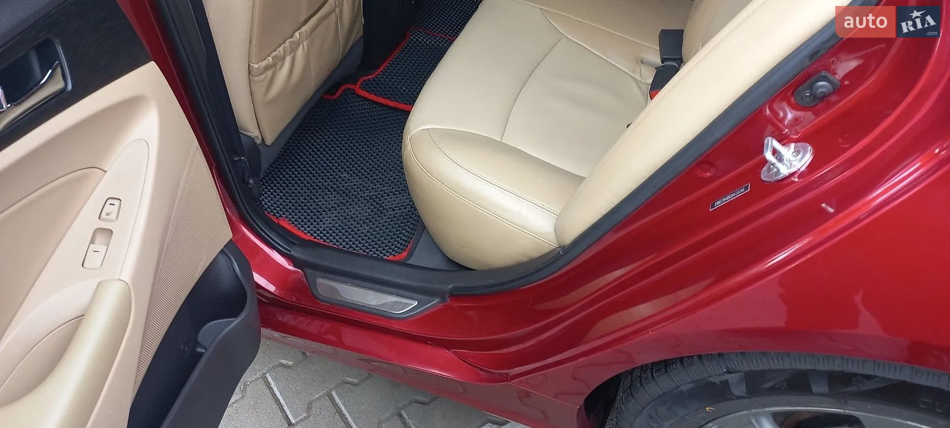 2012 Hyundai Sonata - мініатюра 27