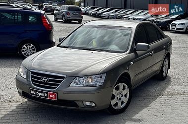 Седан Hyundai Sonata 2008 в Львове
