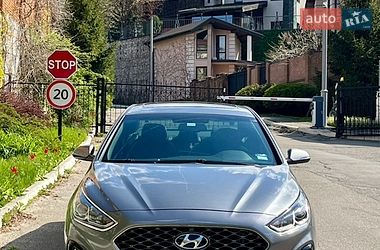 Седан Hyundai Sonata 2018 в Киеве
