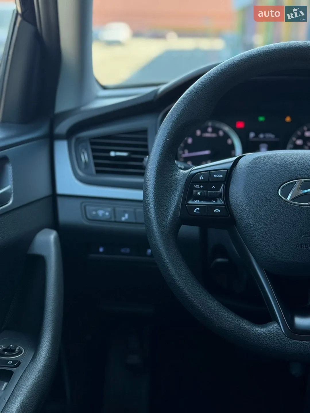 2018 Hyundai Sonata - мініатюра 23